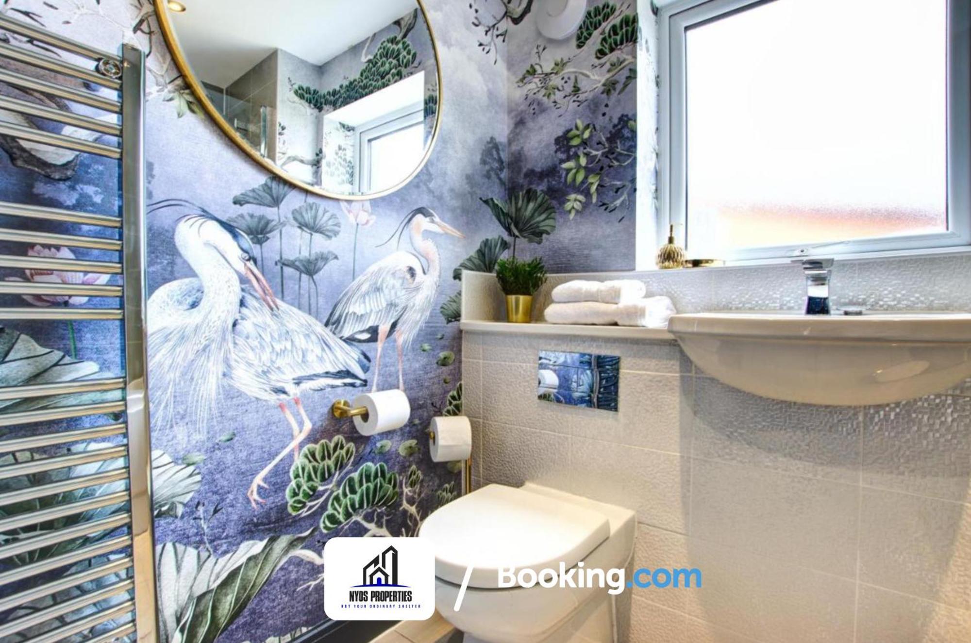 3 Bedroom Home By Nyos Properties Short Lets & Serviced Accommodation Manchester With Garden Zewnętrze zdjęcie